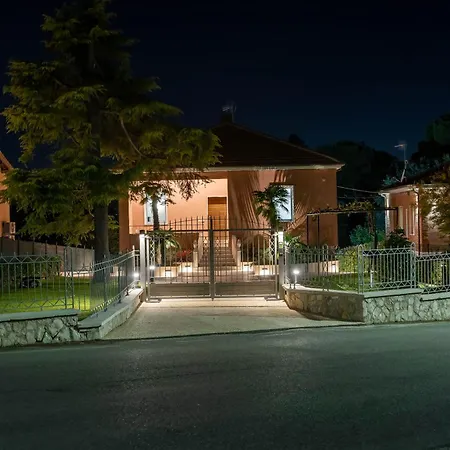 Scappo In Umbria, Casa Ponziano